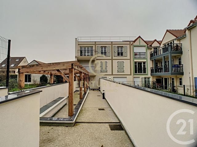 Afficher la photo en grand Appartement F4 à vendre - 4 pièces - 88.4 m2 - FRANCONVILLE LA GARENNE - 95 - ILE-DE-FRANCE - Century 21 La Source Immo
