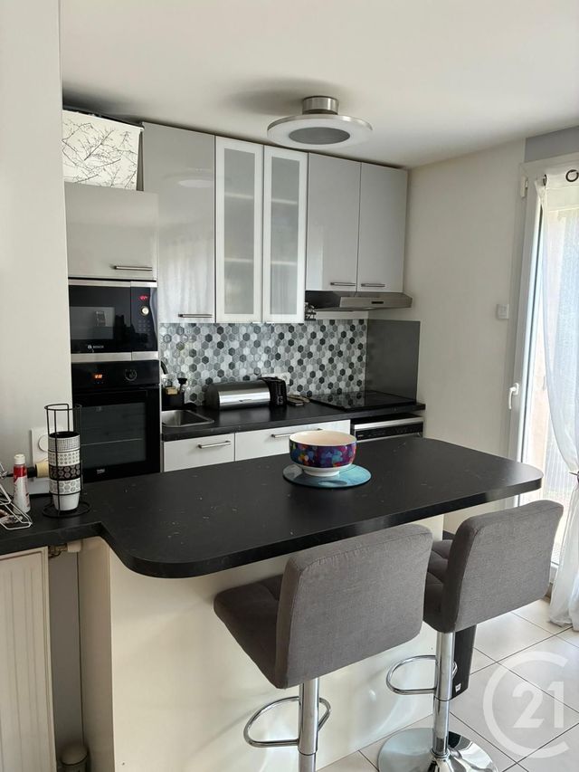 Afficher la photo en grand Appartement F3 à vendre - 3 pièces - 63.4 m2 - FRANCONVILLE LA GARENNE - 95 - ILE-DE-FRANCE - Century 21 La Source Immo