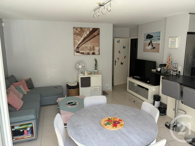 Afficher la photo en grand Appartement F3 à vendre - 3 pièces - 63.4 m2 - FRANCONVILLE LA GARENNE - 95 - ILE-DE-FRANCE - Century 21 La Source Immo