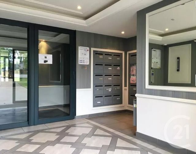 Afficher la photo en grand Appartement F3 à vendre - 3 pièces - 58.0 m2 - FRANCONVILLE LA GARENNE - 95 - ILE-DE-FRANCE - Century 21 La Source Immo