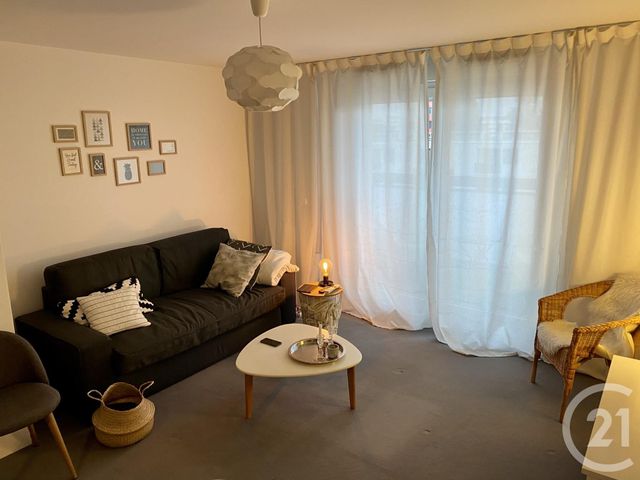Afficher la photo en grand Studio à louer - 1 pièce - 32.48 m2 - FRANCONVILLE LA GARENNE - 95 - ILE-DE-FRANCE - Century 21 La Source Immo