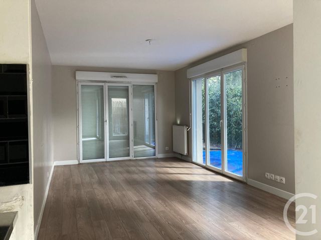 Appartement F4 à vendre - 4 pièces - 77.44 m2 - FRANCONVILLE LA GARENNE - 95 - ILE-DE-FRANCE - Century 21 La Source Immo
