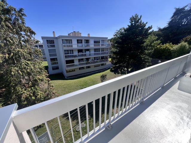 Afficher la photo en grand Appartement F2 à vendre - 2 pièces - 55.0 m2 - FRANCONVILLE LA GARENNE - 95 - ILE-DE-FRANCE - Century 21 La Source Immo