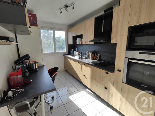 Afficher la photo en grand Appartement F3 à vendre - 3 pièces - 68.0 m2 - MONTIGNY LES CORMEILLES - 95 - ILE-DE-FRANCE - Century 21 La Source Immo