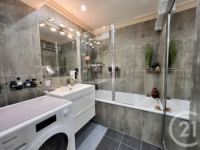 Afficher la photo en grand Appartement F2 à vendre - 2 pièces - 51.46 m2 - FRANCONVILLE LA GARENNE - 95 - ILE-DE-FRANCE - Century 21 La Source Immo