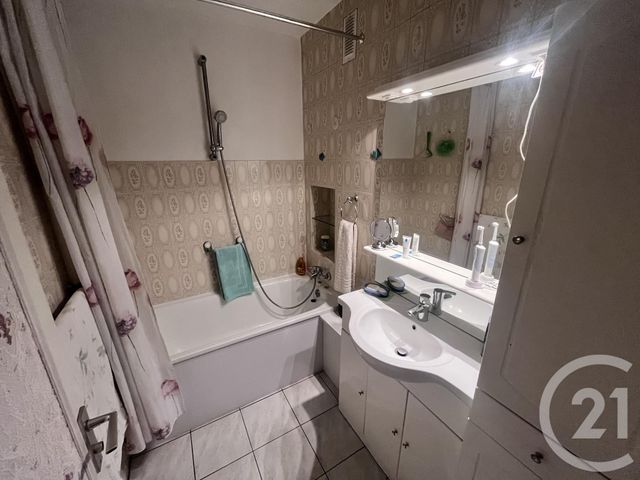 Afficher la photo en grand Appartement F4 à vendre - 4 pièces - 74.5 m2 - FRANCONVILLE LA GARENNE - 95 - ILE-DE-FRANCE - Century 21 La Source Immo