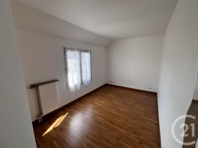 Afficher la photo en grand Appartement F2 à louer - 2 pièces - 50.06 m2 - ST GRATIEN - 95 - ILE-DE-FRANCE - Century 21 La Source Immo