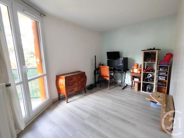 Appartement F4 à vendre - 4 pièces - 74.85 m2 - FRANCONVILLE LA GARENNE - 95 - ILE-DE-FRANCE - Century 21 La Source Immo