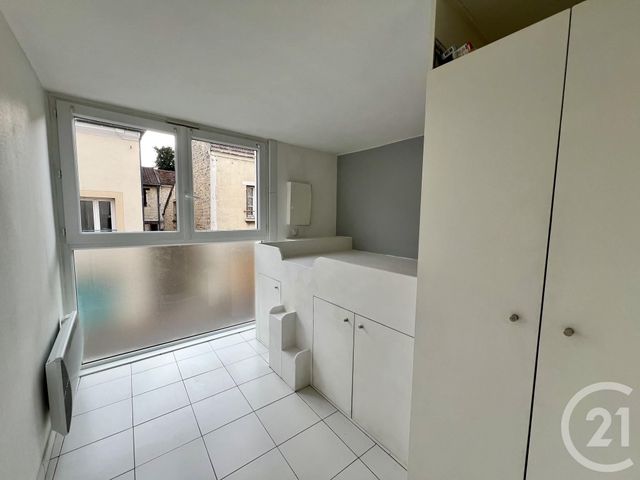 Appartement F2 à louer - 2 pièces - 25.33 m2 - MONTESSON - 78 - ILE-DE-FRANCE - Century 21 La Source Immo