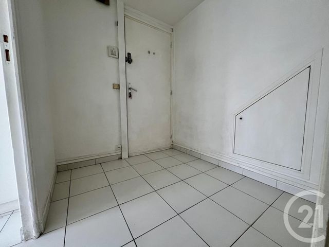 Appartement F2 à louer - 2 pièces - 25.33 m2 - MONTESSON - 78 - ILE-DE-FRANCE - Century 21 La Source Immo