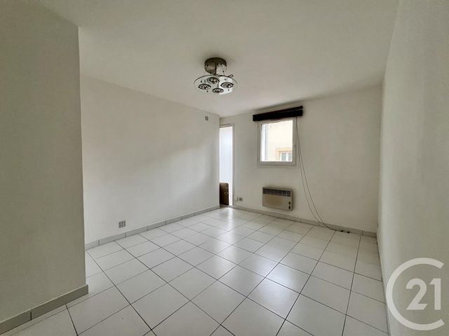 Appartement F2 à louer - 2 pièces - 25.33 m2 - MONTESSON - 78 - ILE-DE-FRANCE - Century 21 La Source Immo
